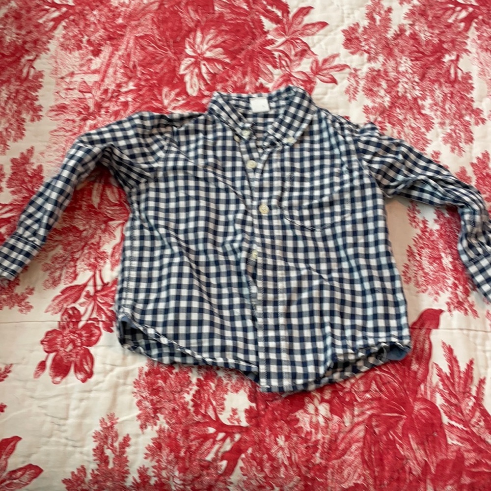 Precious navy gingham Oxford. Like new.